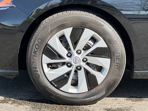 Used 2025 Nissan Altima 2.5 S image 34