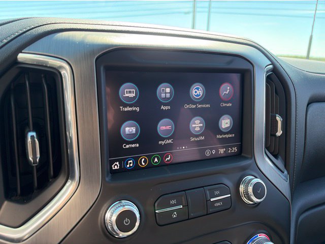 Used 2021 GMC Sierra 2500 Denali w/ Denali Ultimate Package AWD/4WD image 17