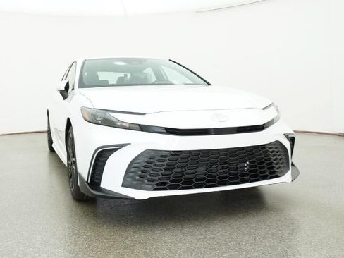 New 2026 Toyota Camry SE FWD image 30