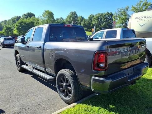 Used 2026 RAM 2500 Big Horn AWD/4WD image 8