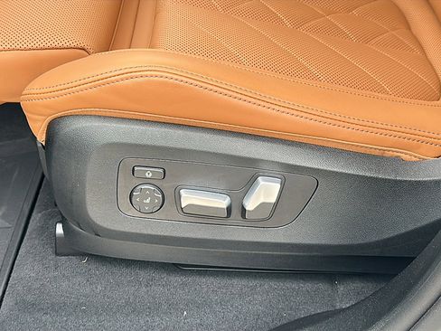 Certified 2025 BMW X5 xDrive40i w/ M Sport Package image 15