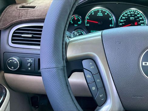 Used 2012 GMC Sierra 1500 Denali AWD/4WD image 18