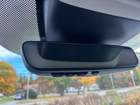 Certified 2025 Honda Pilot EX-L image 30