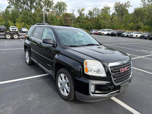 Used 2017 GMC Terrain SLE w/ Convenience Package FWD image 9