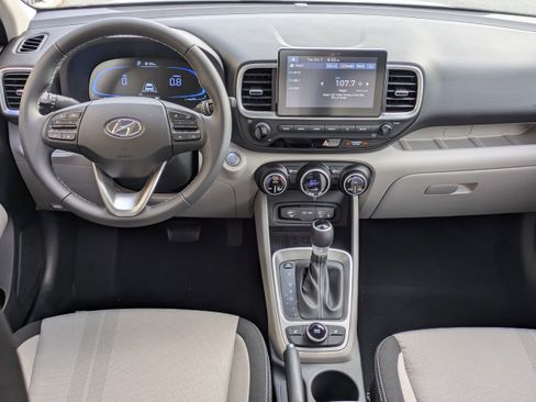 New 2026 Hyundai Venue SEL image 17