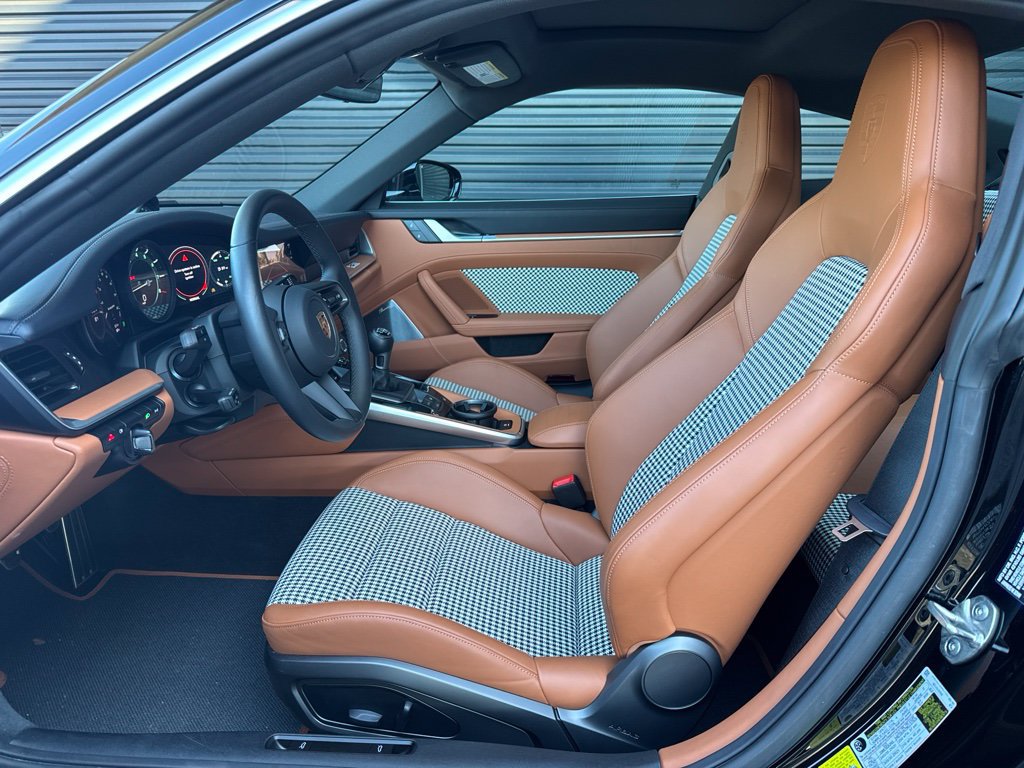 Certified 2024 Porsche 911 Carrera S RWD image 3