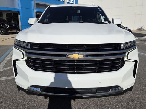 Used 2023 Chevrolet Tahoe LT w/ Luxury Package AWD/4WD image 8