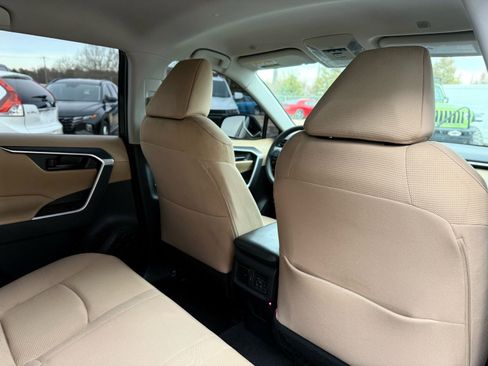 Used 2023 Toyota RAV4 LE image 28