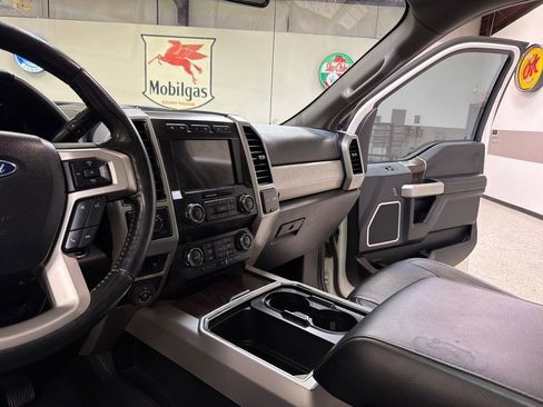 Used 2020 Ford F250 Lariat AWD/4WD image 28