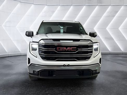 Used 2024 GMC Sierra 1500 SLT RWD image 2