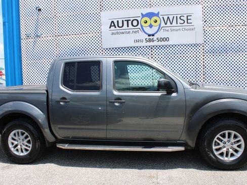 Used 2016 Nissan Frontier SV w/ SV Value Truck Package RWD image 6