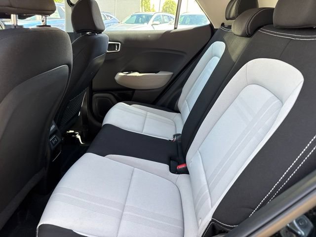 Used 2026 Hyundai Venue SEL FWD image 24