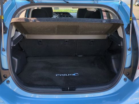 Used 2016 Toyota Prius C One image 26