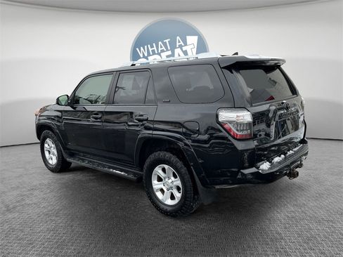 Used 2015 Toyota 4Runner SR5 image 6