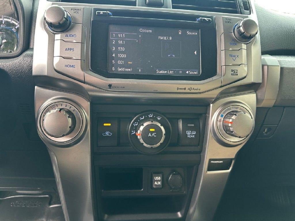 Used 2017 Toyota 4Runner SR5 AWD/4WD image 17