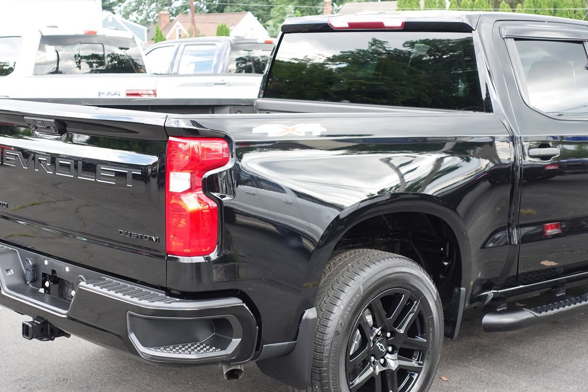 Used 2024 Chevrolet Silverado 1500 Custom AWD/4WD image 11
