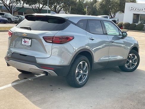 Used 2025 Chevrolet Blazer LT image 5