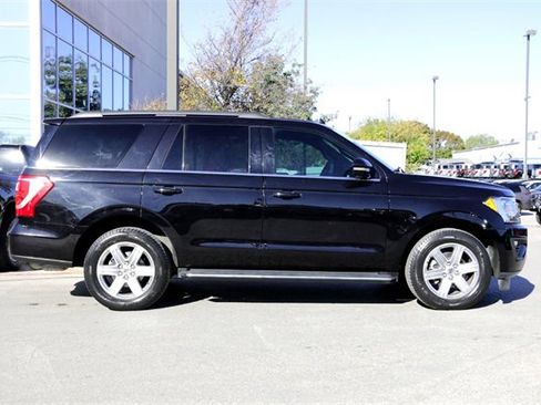 Used 2019 Ford Expedition XLT w/ Equipment Group 202A image 4