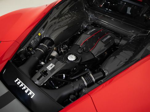 Used 2019 Ferrari 488 Pista Coupe RWD image 39