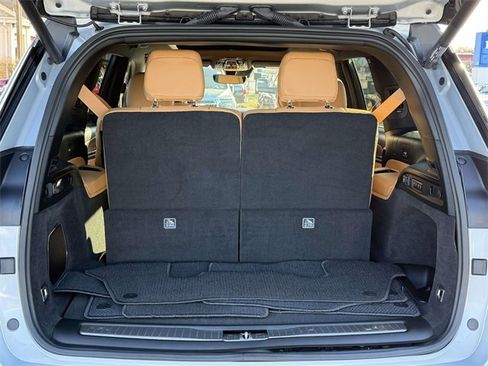 Used 2024 Jeep Grand Cherokee L Summit image 9