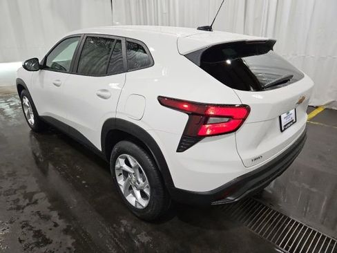 New 2026 Chevrolet Trax LS w/ LS Convenience Package image 5