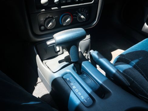 Used 1998 Pontiac Firebird Formula w/ Opt Pkg image 24