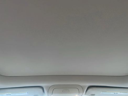 Used 2017 Cadillac XT5 Luxury image 19