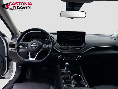 Used 2023 Nissan Altima 2.5 SL AWD/4WD image 30