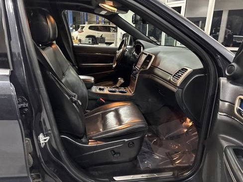 Used 2016 Jeep Grand Cherokee Limited w/ Luxury Group II AWD/4WD image 42