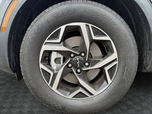 Certified 2025 Kia Sportage LX image 20