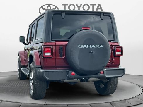 Used 2021 Jeep Wrangler Unlimited Sahara AWD/4WD image 3