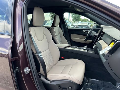 New 2026 Volvo XC60 B5 Core w/ Climate Package image 8