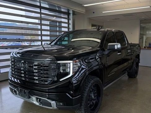 Used 2024 GMC Sierra 1500 Denali Ultimate image 1