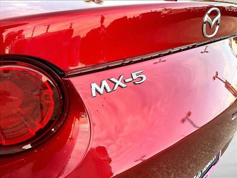 Used 2020 MAZDA MX-5 Miata RF Grand Touring image 29