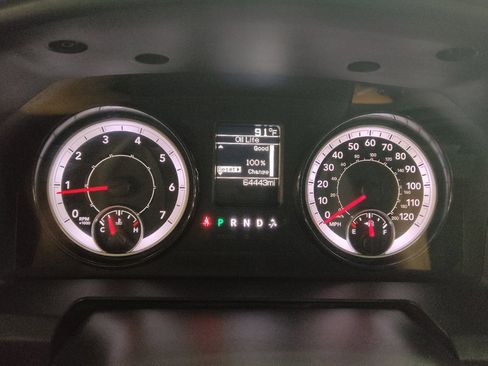 Used 2018 RAM 1500 Express AWD/4WD image 23