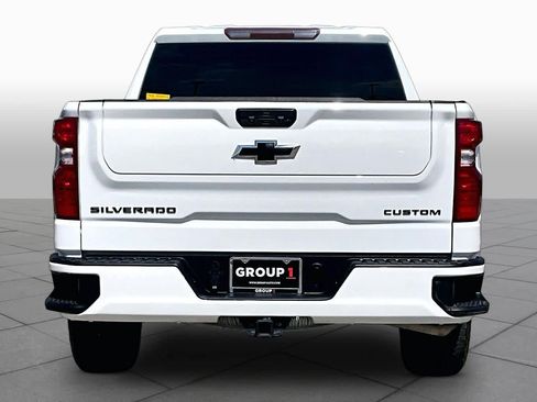 Used 2024 Chevrolet Silverado 1500 Custom w/ Turbomax Blackout Package RWD image 5