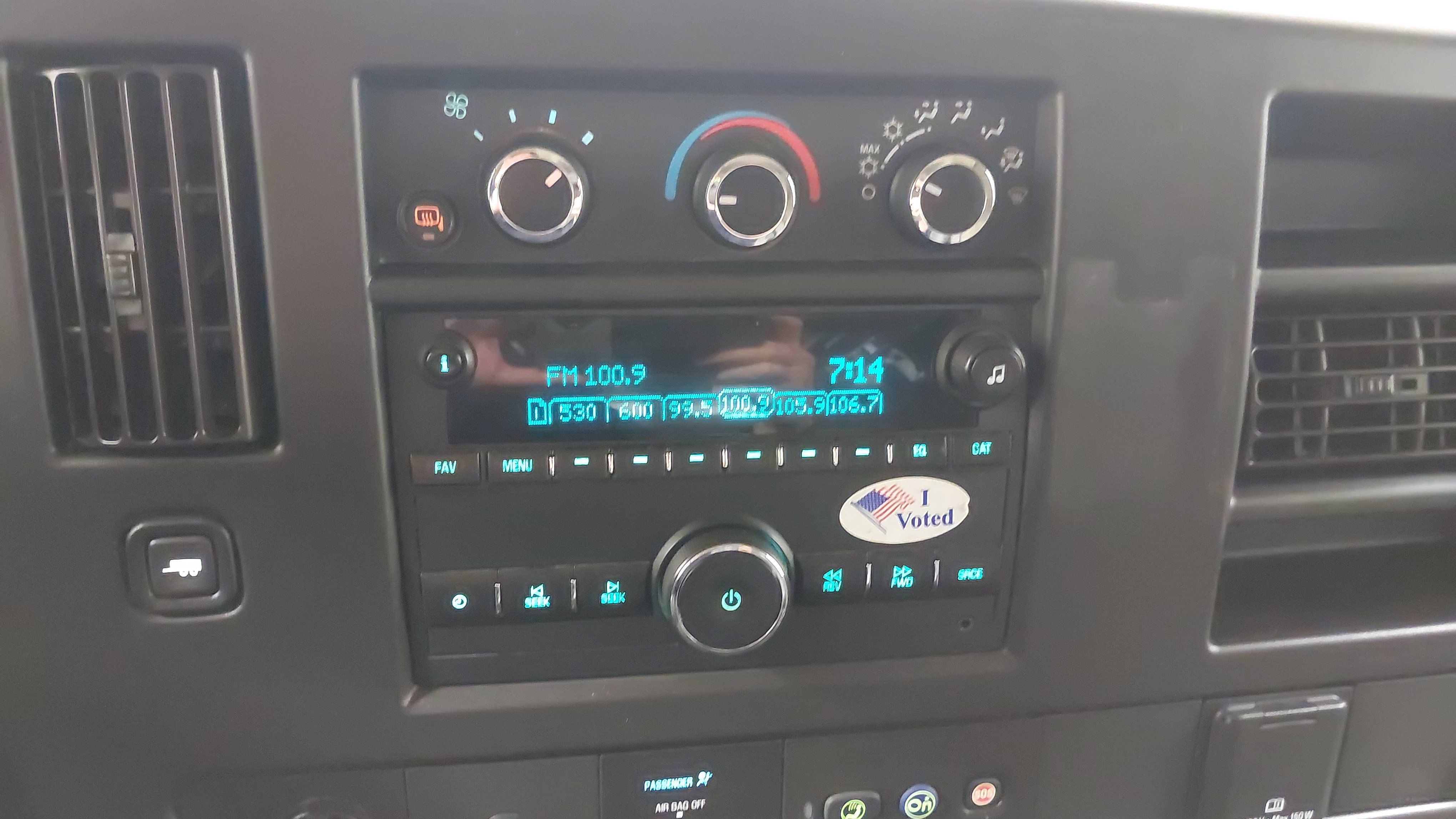 Used 2020 Chevrolet Express 2500 w/ Driver Convenience Package RWD image 20