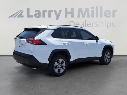 Certified 2024 Toyota RAV4 XLE FWD image 5