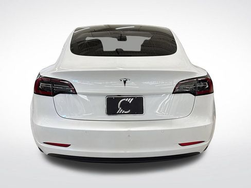 Used 2021 Tesla Model 3 Standard Range Plus RWD image 4