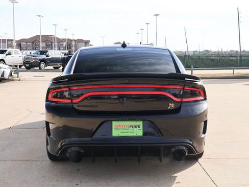 Used 2019 Dodge Charger Scat Pack image 6