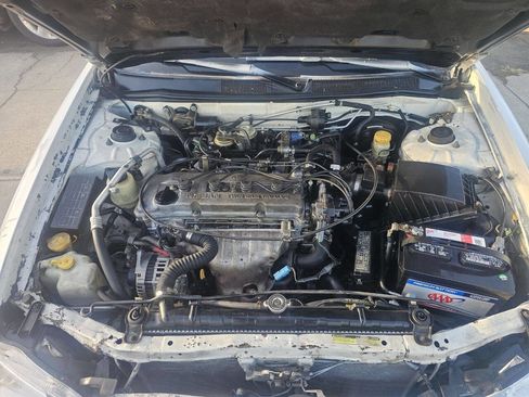 Used 2001 Nissan Altima GXE image 8