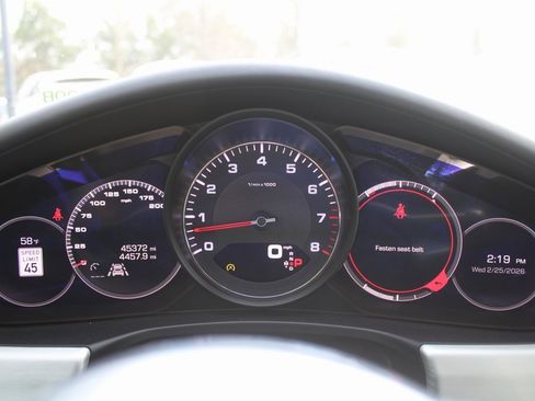 Used 2018 Porsche Panamera 4S image 32