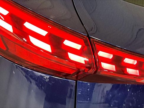 New 2025 Audi Q5 Premium Plus image 14