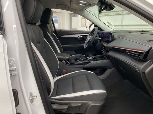 Used 2025 Buick Envision Sport Touring image 18