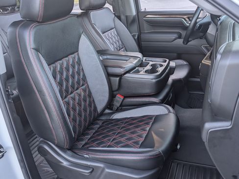 Used 2024 Chevrolet Silverado 1500 LT RWD image 21