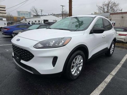 Used 2022 Ford Escape SE w/ Convenience Package image 1