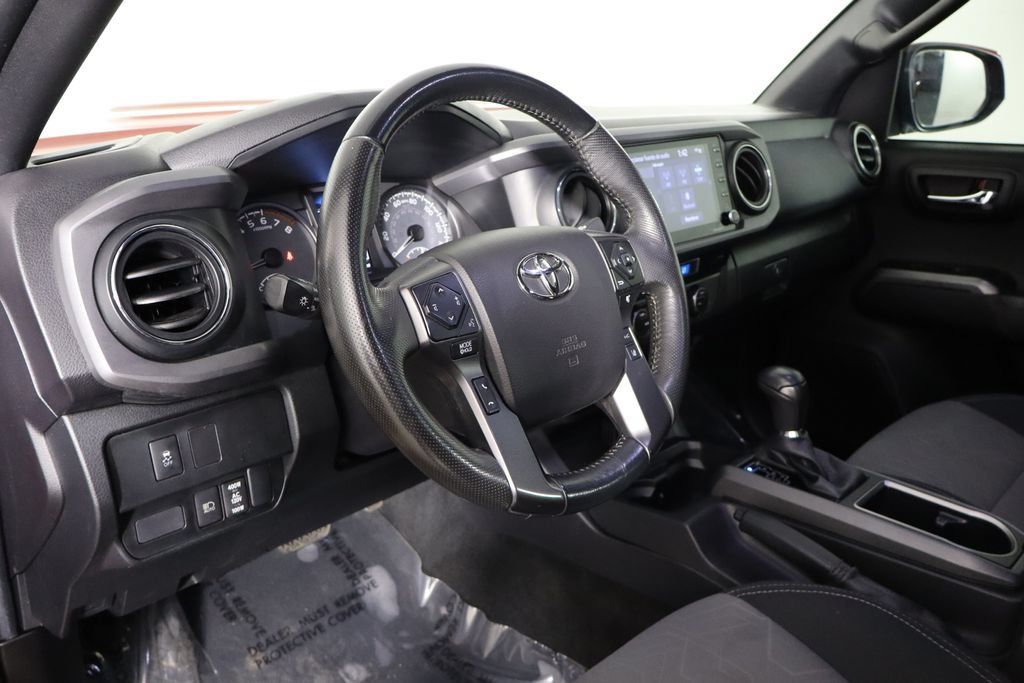 Used 2022 Toyota Tacoma TRD Sport w/ Technology Package RWD image 18