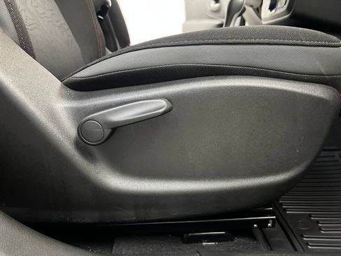 Used 2023 Jeep Renegade Trailhawk AWD/4WD image 29