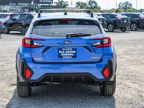 Certified 2025 Subaru Crosstrek 2.5i Premium AWD/4WD image 3