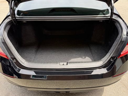 Used 2020 Honda Accord EX image 28